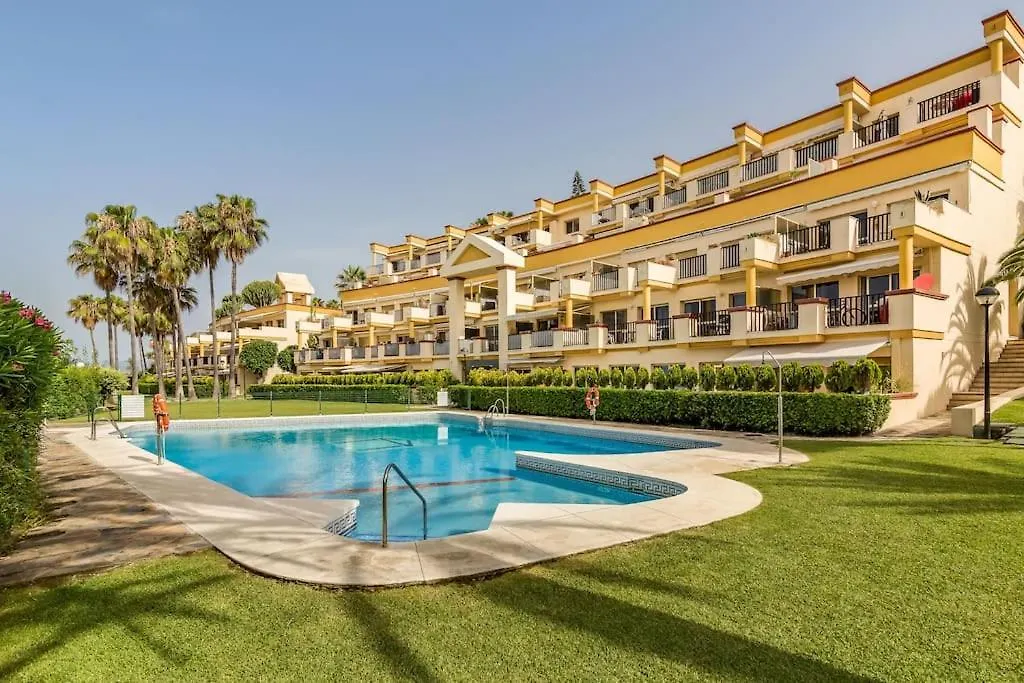 Oleholidays 1106 Romana Playa Primera Linea Playa Marbella