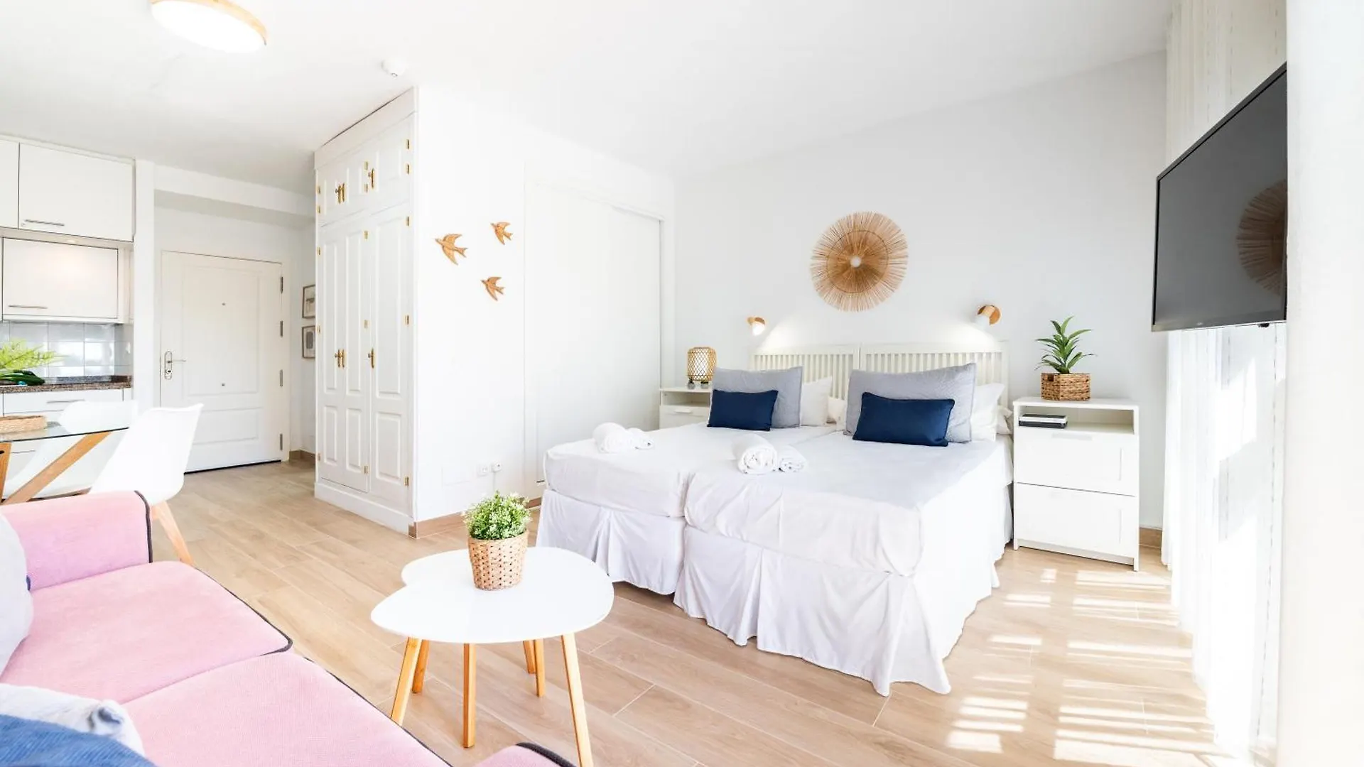 Apartment Oleholidays 1106 Romana Playa Primera Linea Playa Marbella